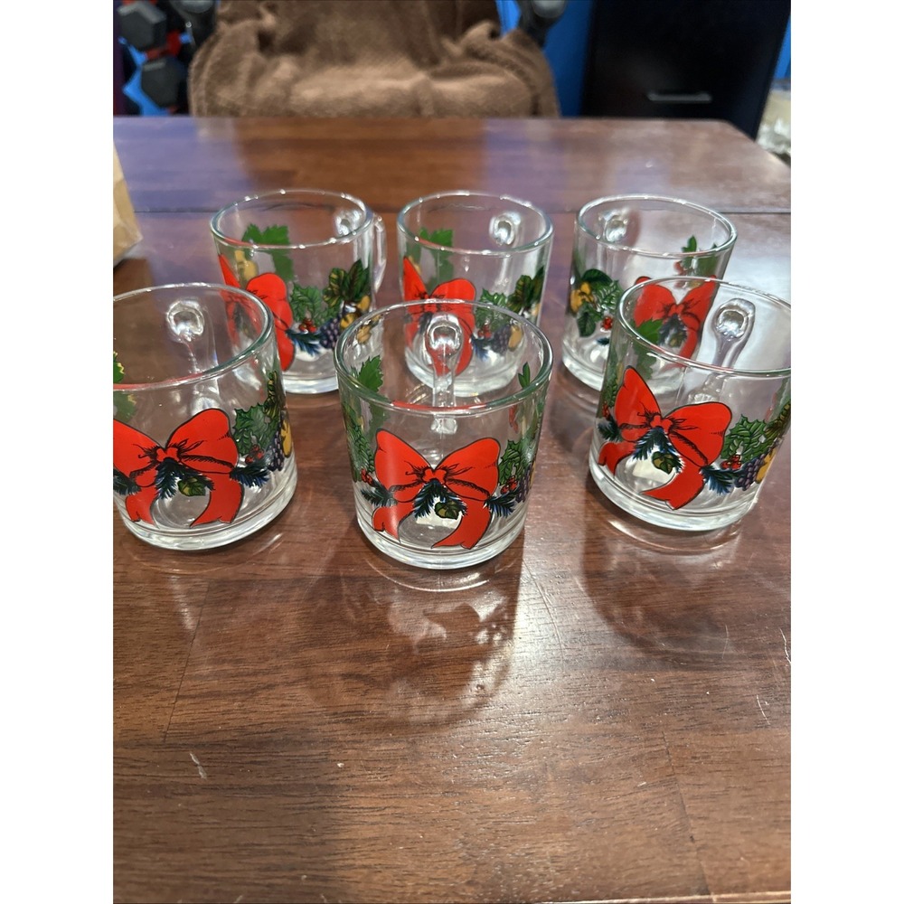Anchor Hocking Christmas Coffee Mugs With Fruit‎